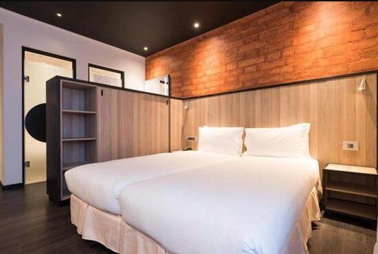Onomo Hotel Мапуто Стая снимка